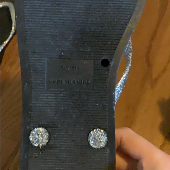 Flip flops - Picture 2 of 2